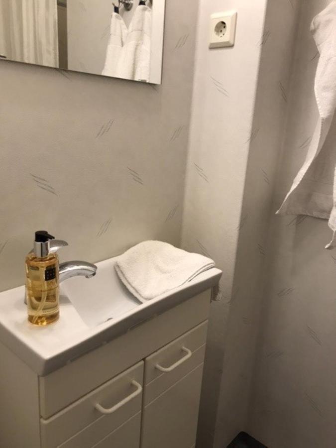 Hotell Kaprifol 훈네보스트란드 외부 사진